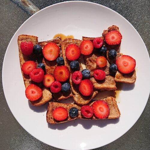 Tosty francuskie z owocami z AirFryer