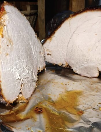 Szynka wieprzowa pieczona w airfryerze – krucha i aromatyczna