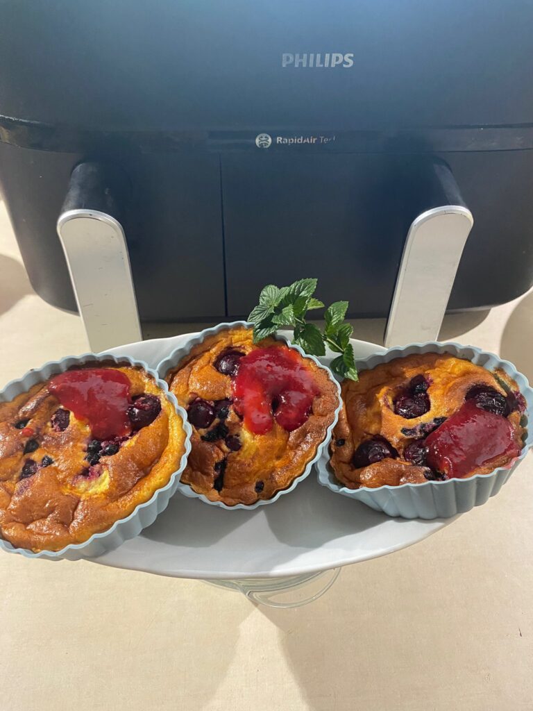 Skyrnik z owocami jagodowymi w airfryer