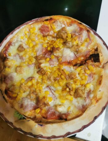 Szybka pizza z airfryera na tortillach